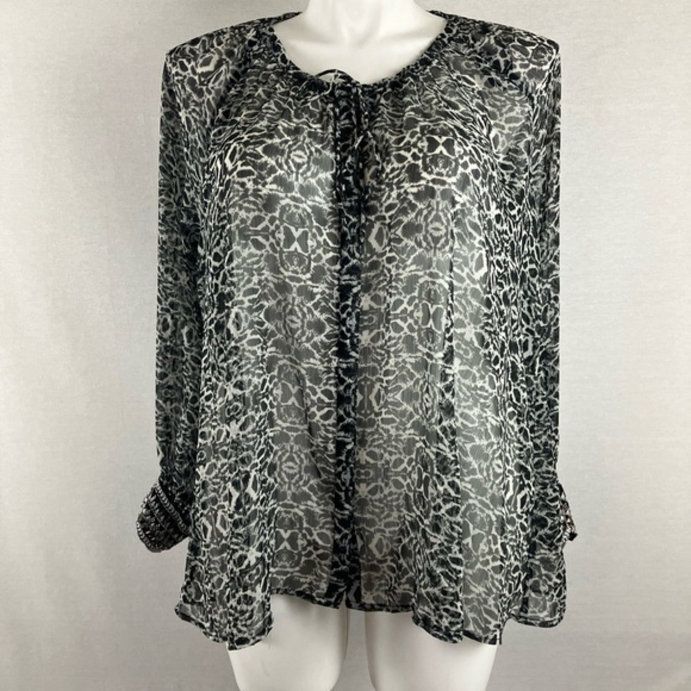Jessica Simpson Black and White Patterned Top